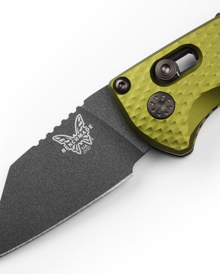 BENCHMADE 2950BK-2 PARTIAL IMMUNITY, WOODLAND GREEN ALUMINUM